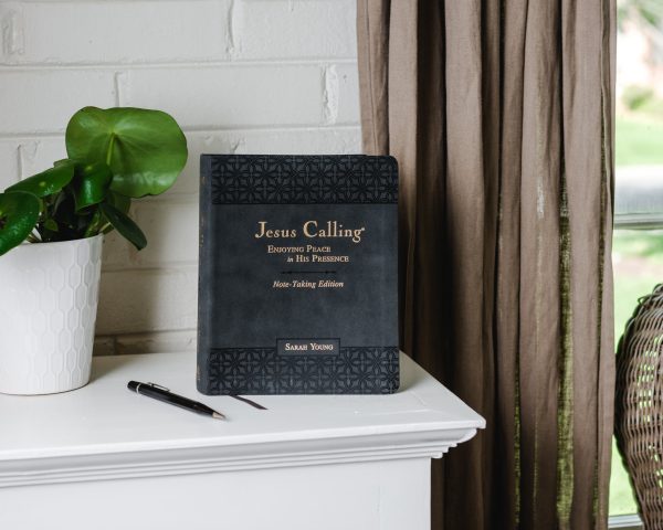 Jesus Calling Note-Taking Edition, Leathersoft, Black, with Full Scriptures: Enjoying Peace in His Presence (A 365-Day Devotional and Prayer Journal) Cheap